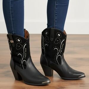 Dingo Ava Black Studded Western Cowgirl Boots Women's Size 9M DI 587
